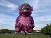 Paarse Draakje op de Rijsbergse Vliegerdagen 2025