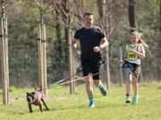 Zundertse Vief van Dongen wint canicross wedstrijd in Zundert