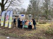 De koperakker opent hun eigen wormenhotel!