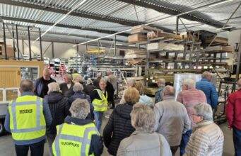 Visite, koffie, gebak en mooie verhalen