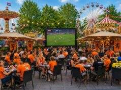 Groot scherm NEDERLAND-ZWEDEN